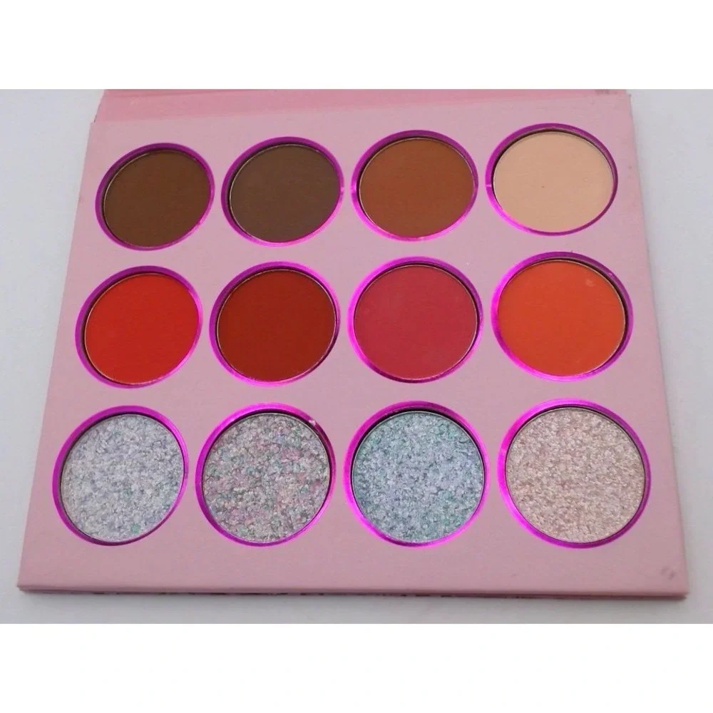Simply Bella - Blossom, Eyeshadow Palette, 37 Colors BRAND NEW